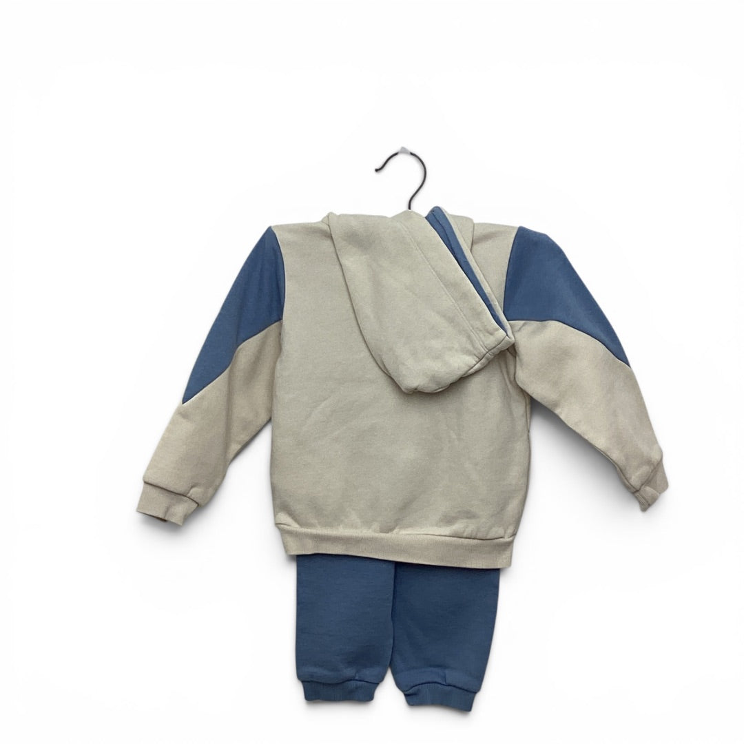 Deux-Pièce Puma beige, 92