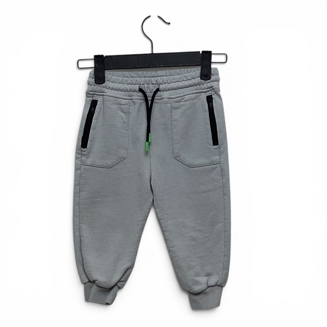 Sporthose Benetton grau, 92