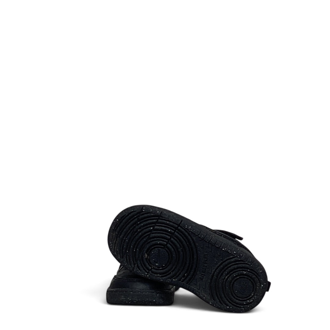 Sneakers Nike schwarz, 25