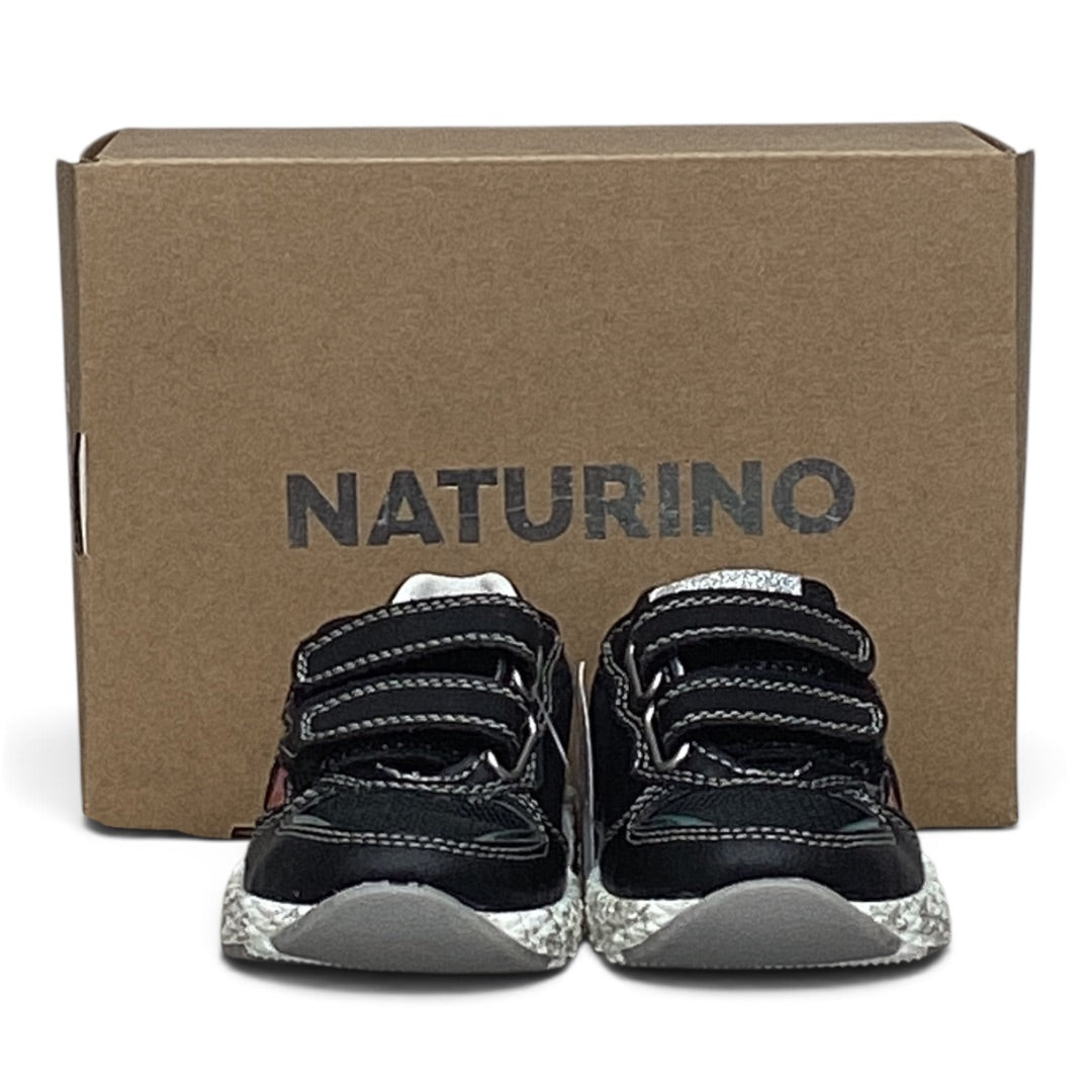 Sneaker Naturino schwarz, 20