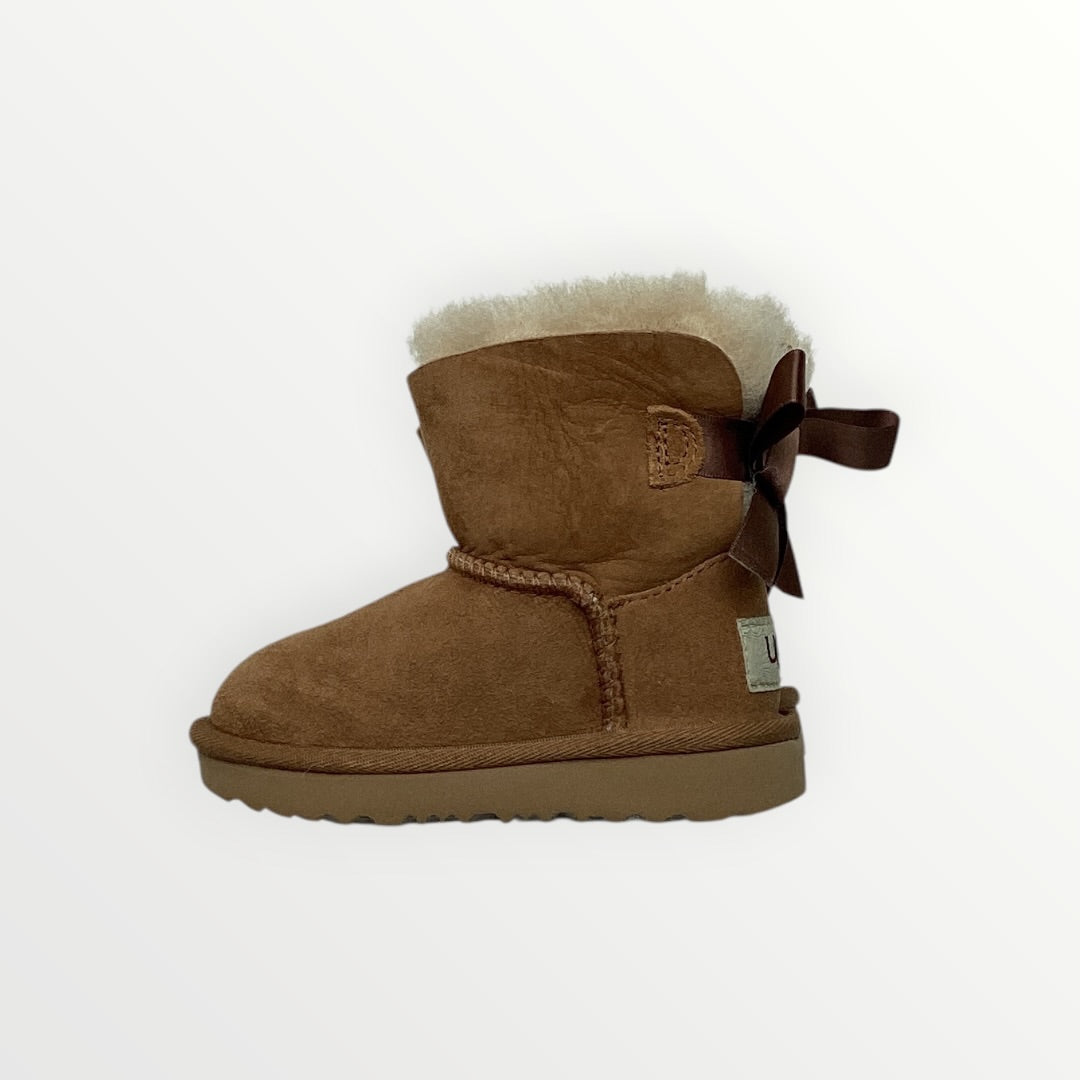 Winterstiefel Ugg braun, 22